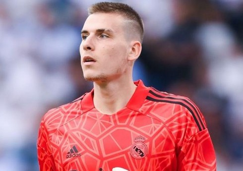 Ukraynalı qapıçı "Real"dan ayrılmaq istəyir