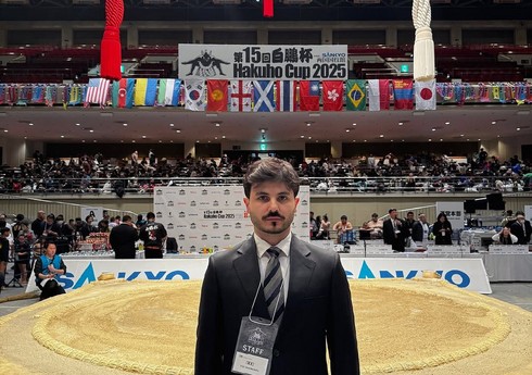 Ülvi Ağamirov Yaponiyada keçirilən sumo üzrə “Hakuho Cup 2025” turnirində ilk əcnəbi hakim olub