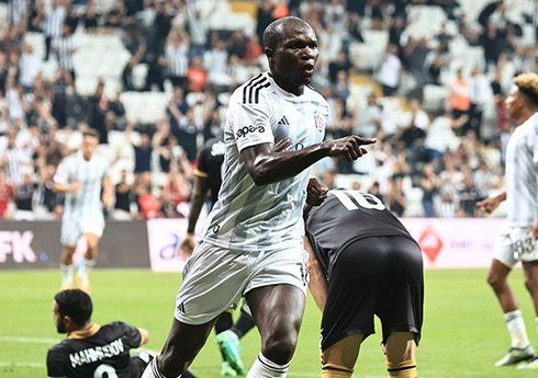  Vensan Abubakar: "Neftçi" ilə oyun növbəti matçlar üçün nümunə oldu"