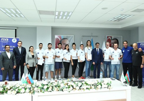 Voleybol məşqçiləri üçün keçirilən beynəlxalq seminar başa çatıb