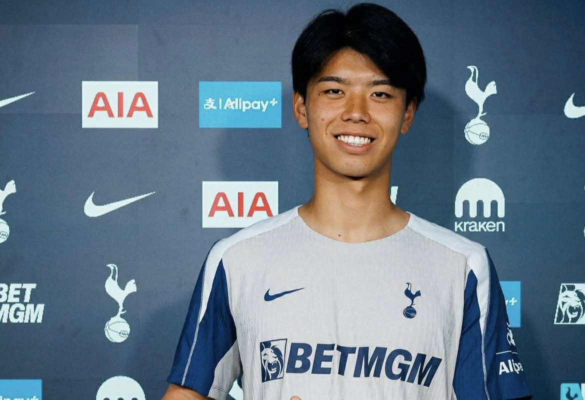 Yaponiya millisinin üzvü "Tottenhem"də - RƏSMİ