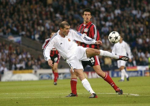 Zinəddin Zidan karyerasının ən yaxşı qolunu açıqlayıb